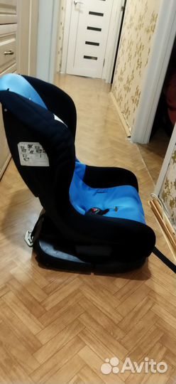 Автомобильное кресло