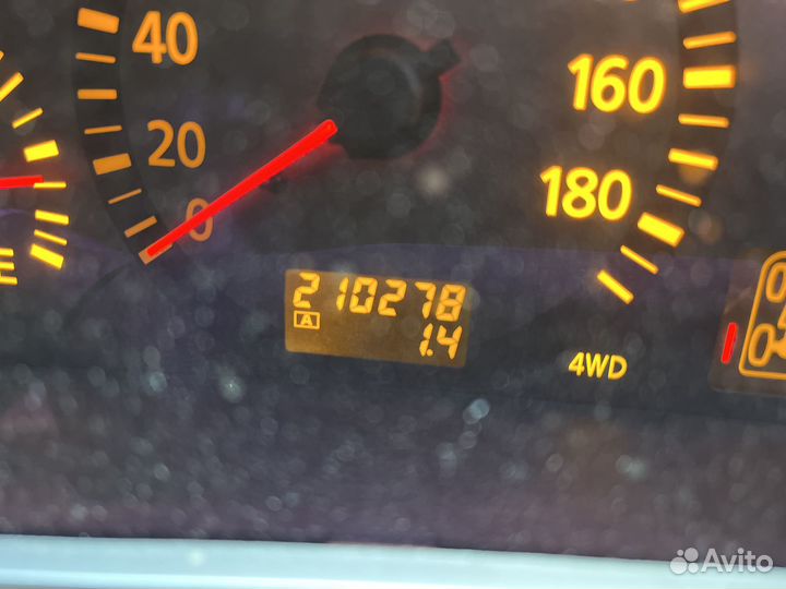 Nissan Elgrand 3.5 AT, 2004, битый, 210 000 км