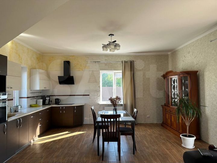 Дом 140 м² на участке 12 сот.