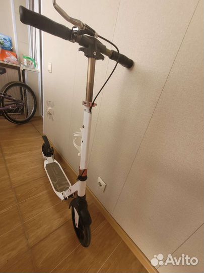 Самокат Scooter