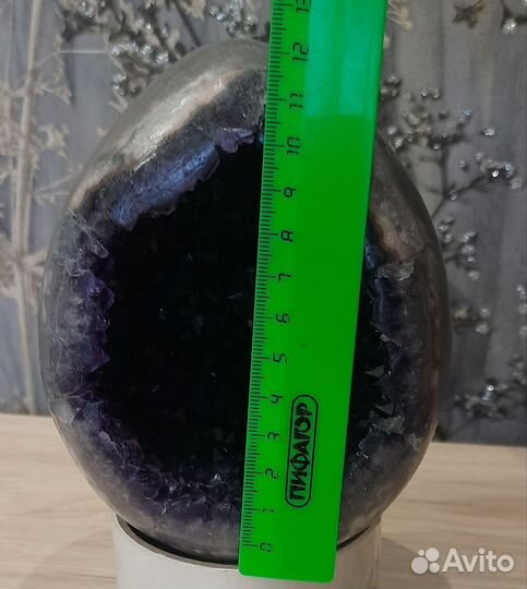 Камни и минералы. Аметист яйцо