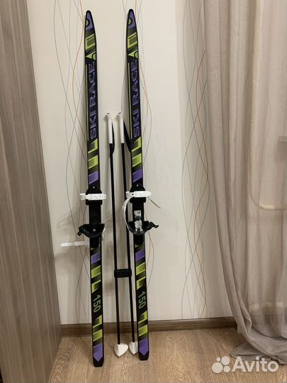 Беговые лыжи с палками