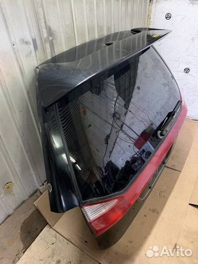 Дверь 5я mitsubishi legnum EA1W