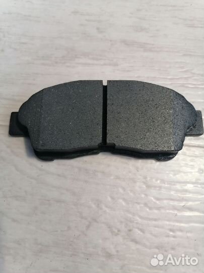 Колодки тормозные передние Toyota Mark II