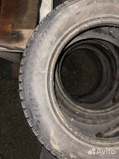 Bridgestone Blizzak Spike-01 185/60 R15