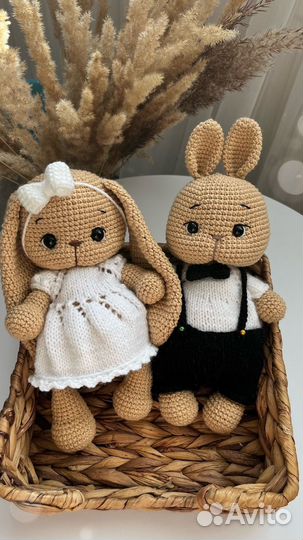 Вязаные игрушки зайка