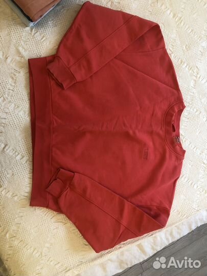 Свитшоты levis uniqlo