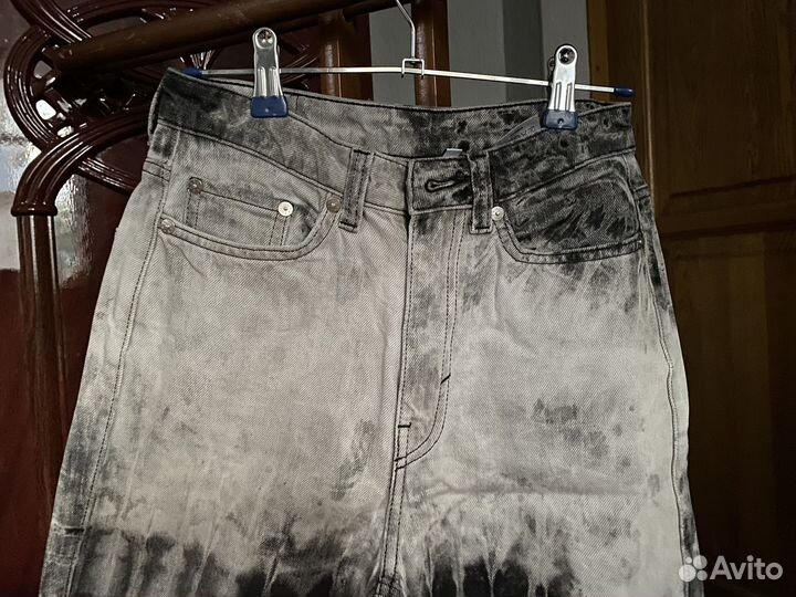 Джинсы Weekday