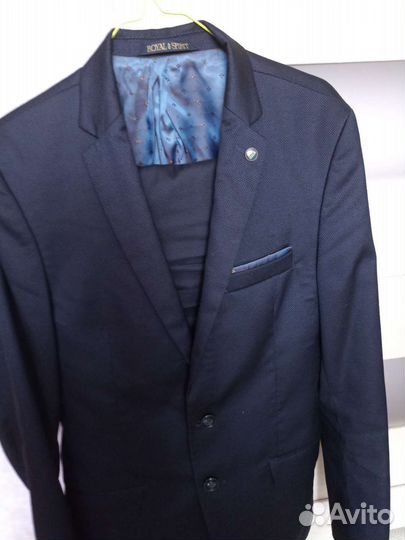 Школьный костюм