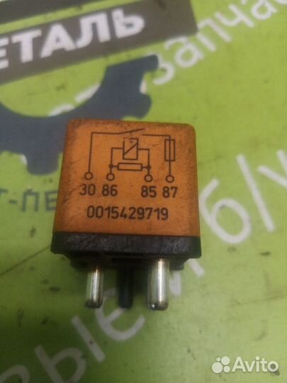 Реле Mercedes-Benz 190 W201 M102 1992Г.в