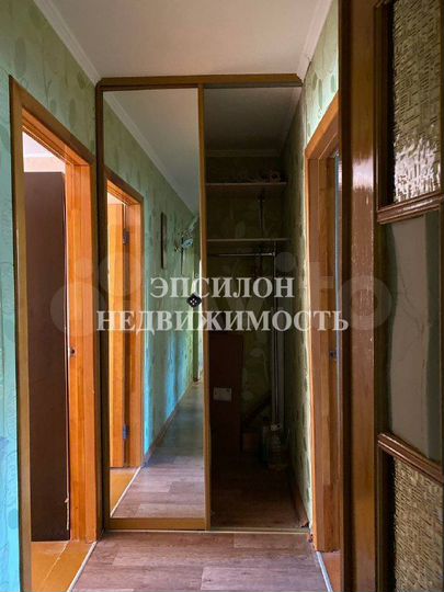 3-к. квартира, 57 м², 2/5 эт.