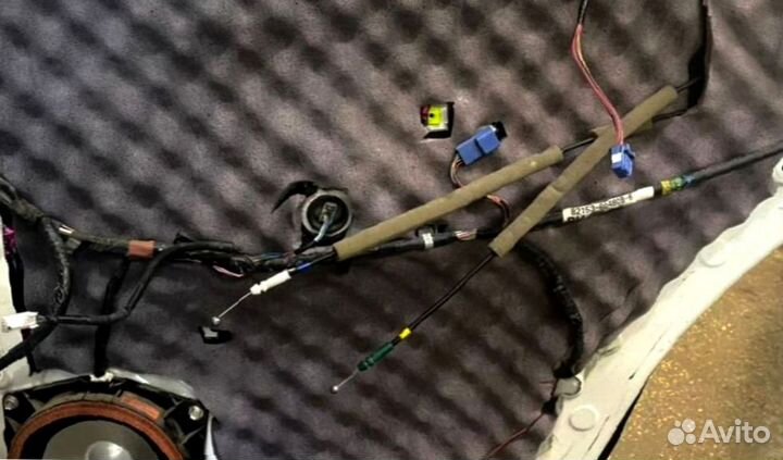 Шумоизоляция пола (кроссовер)