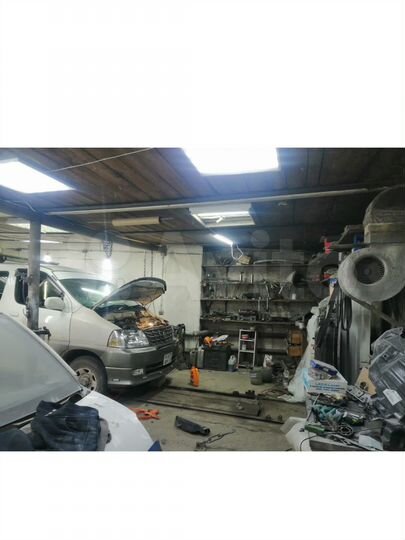 Гараж, > 30 м²