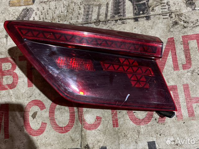 Задний правый фонарь Volkswagen Tiguan 2