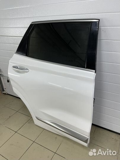 Задняя правая дверь Hyundai Santa Fe 4 TM