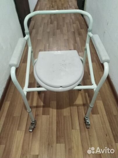 Кресло-стул, туалет