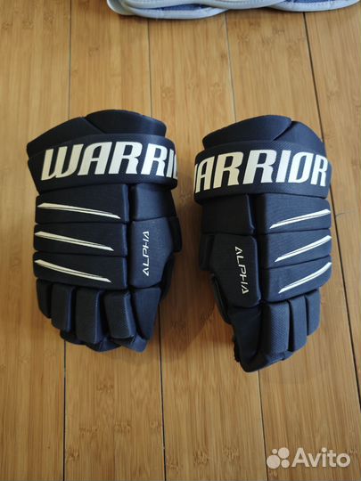 Краги хоккейные warrior alpha qx5 (sr 36cm)