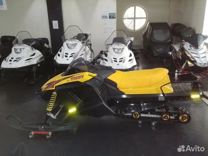 Снегоход Русская механика 250 tiksy люкс