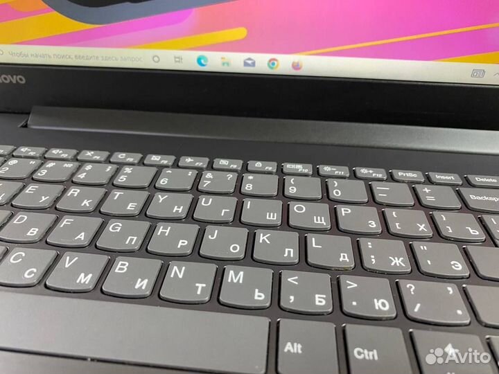 Lenovo Ryzen 5 / 12GB + SSD / Vega 8 + Radeon 540