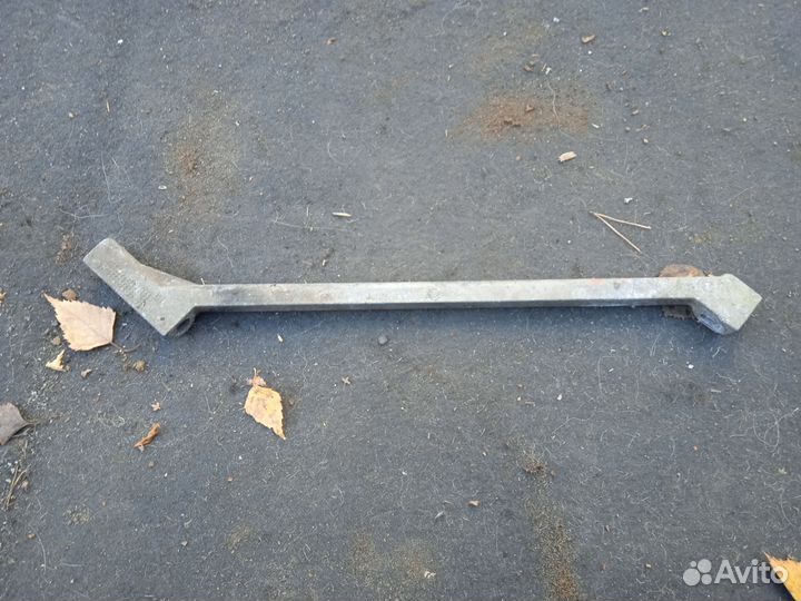 Кронштейн генератора Renault Megan 2