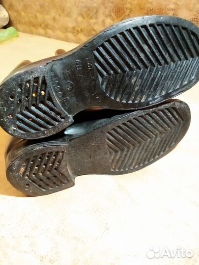 Резиновые сапоги