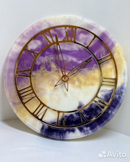 Часы из эпоксидной смолы