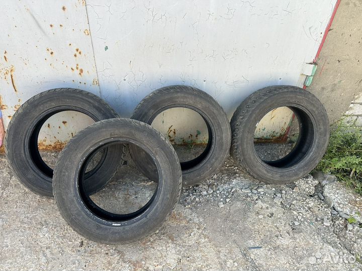 Sava Eskimo Stud 185/65 R15 20S