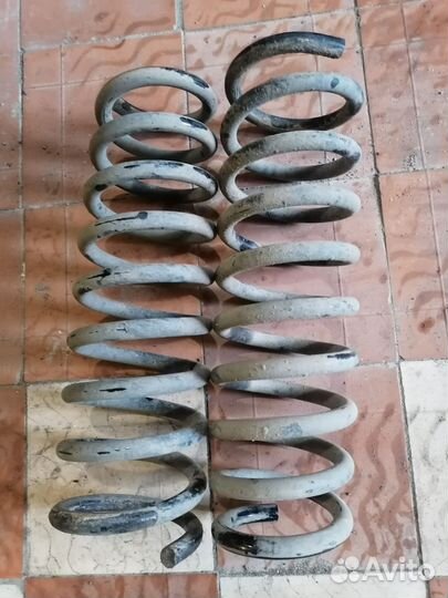 Пружины задние Kia Ceed универсал 2008 год