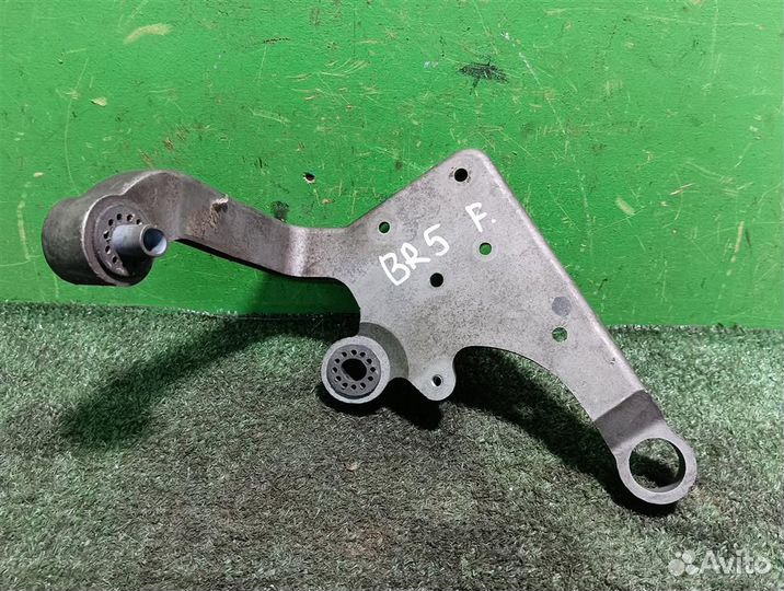 Кронштейн Citroen C5 2009