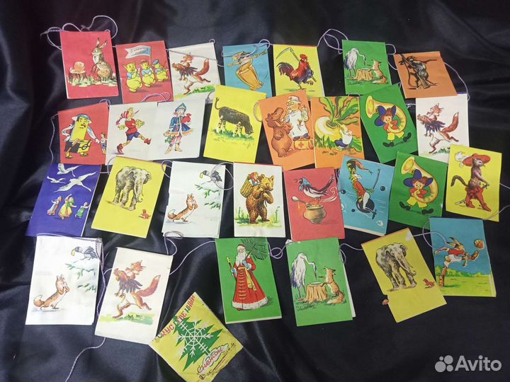 Нг флажки и игрушки