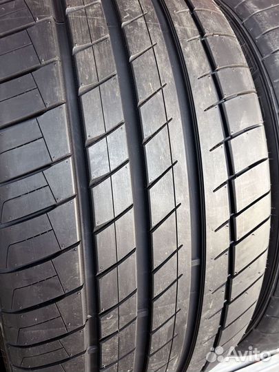 Kapsen RS26 Practical Max HP 285/35 R22 98Y