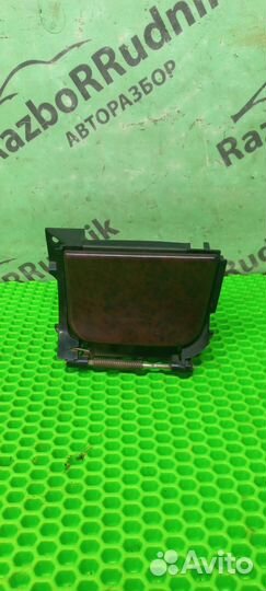 Пепельница Nissan Maxima