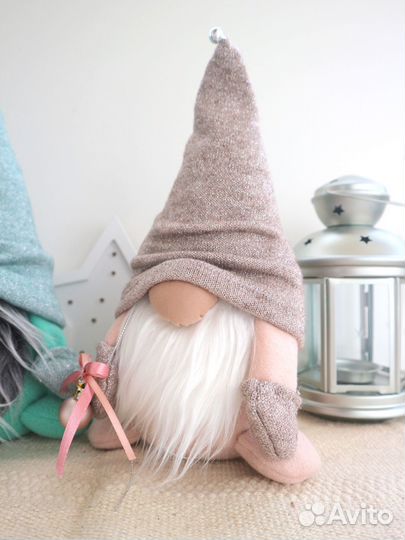 Интерьерный уютный гном подарок на новоселье