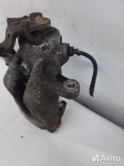 Суппорт тормозной задний правый Peugeot 308