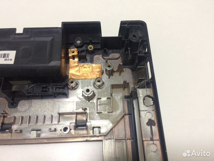 Поддон ноутбука Lenovo P585