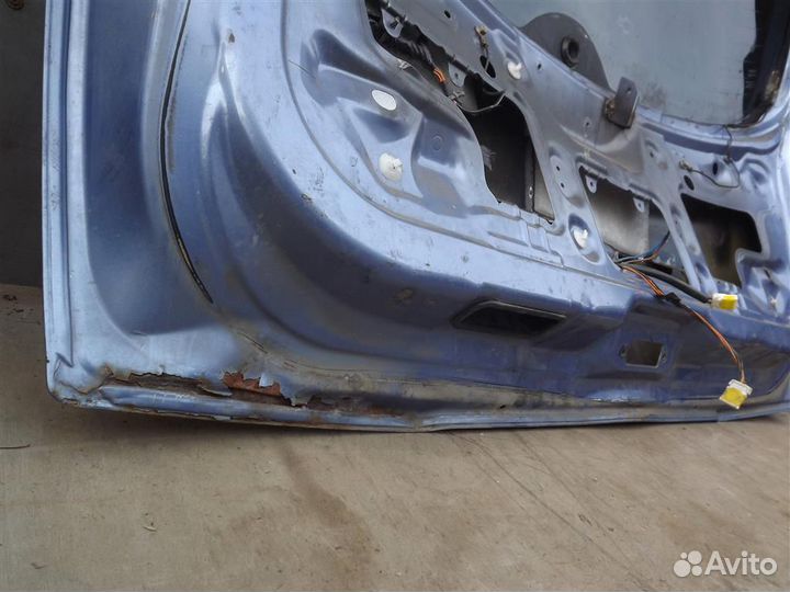 Крышка багажника Ниссан Микра