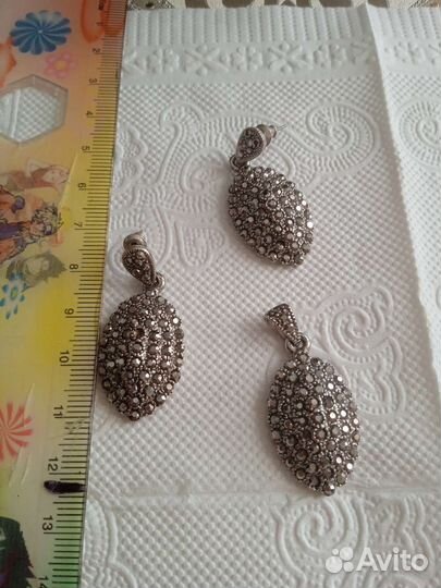 Серьги и кулон