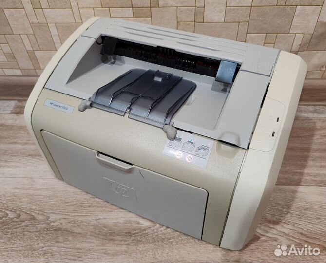 Принтер лазерный HP 1020