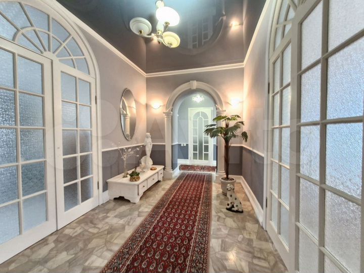 3-к. квартира, 127 м², 4/5 эт.