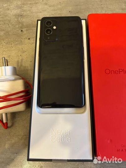OnePlus 9, 8/128 ГБ