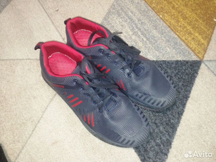 Кроссовки мужские