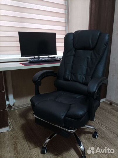 Кресло офисное с массажем новое
