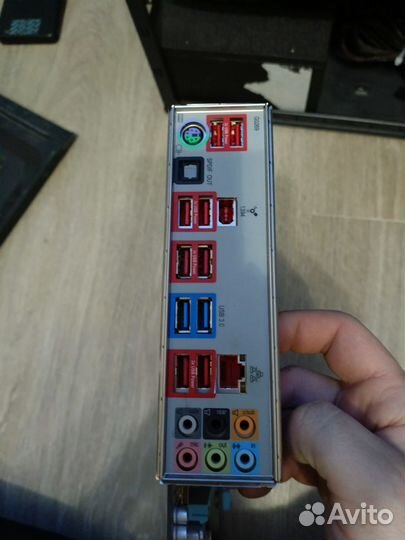 Материнская плата с процессором