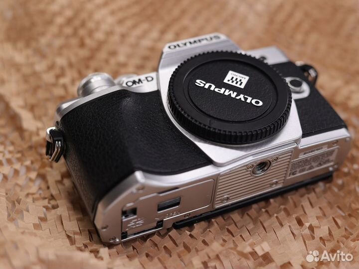 Olympus E-M10 III, mark 3 как новый тушка