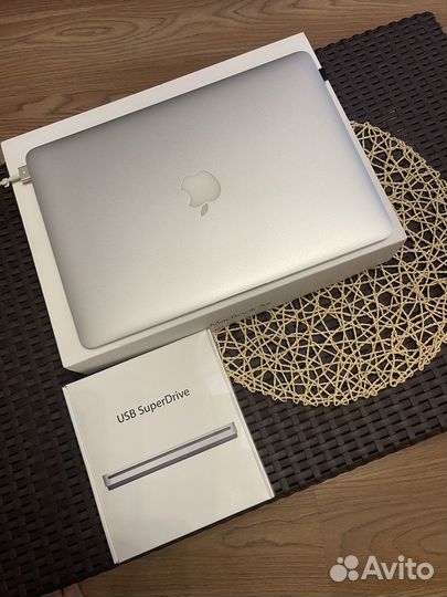 Macbook Air 13 2015 120 gb(забронировано)