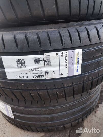 Michelin Pilot Sport 4 245/45 R20 и 275/40 R20