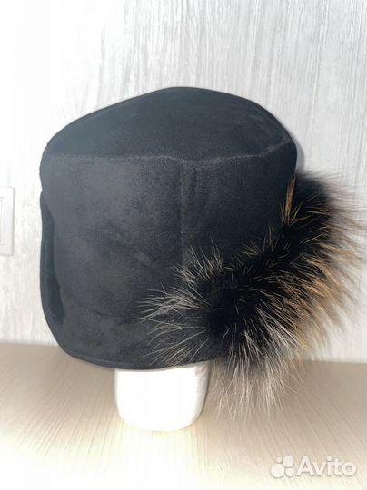 Шляпа берет замша