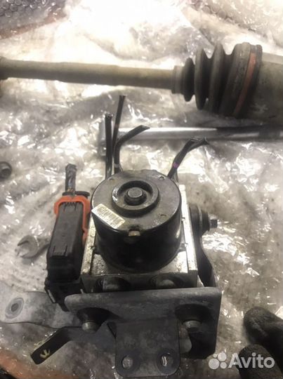 Блок ABS Mitsubishi Lancer 10 1,5 АКПП