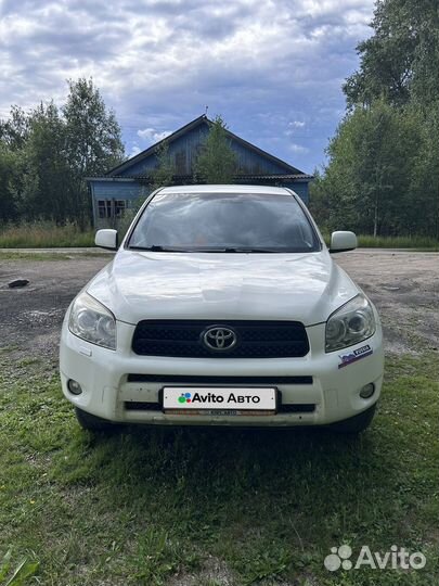 Toyota RAV4 2.0 AT, 2006, 217 000 км