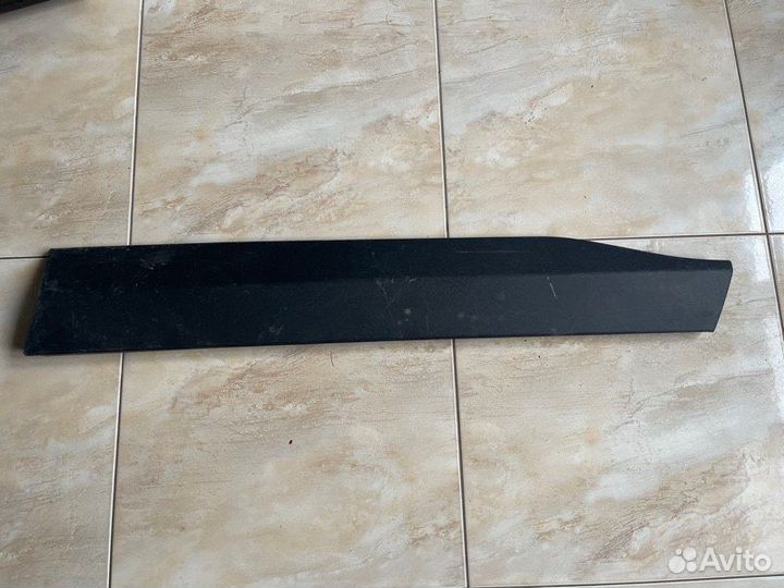 Накладка двери передняя правая Toyota Rav 4 Xa 50